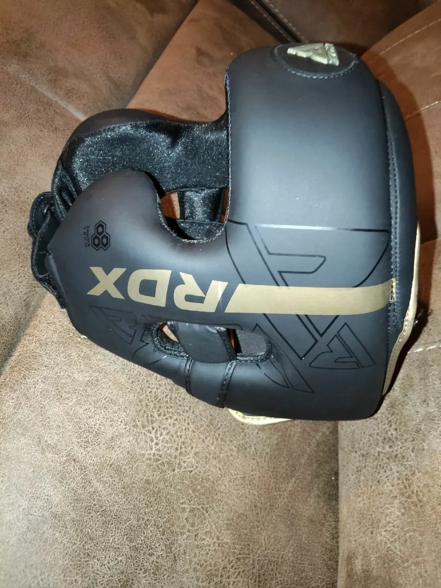 Rdx gloves and headguard boxing/mma - Image 3