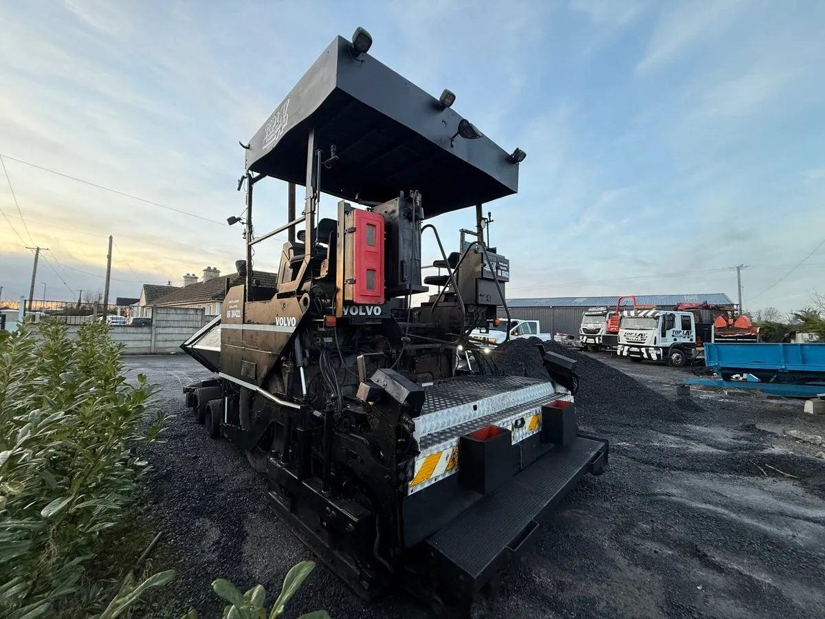 Tar paver Volvo abg titan 473-2 - Image 3