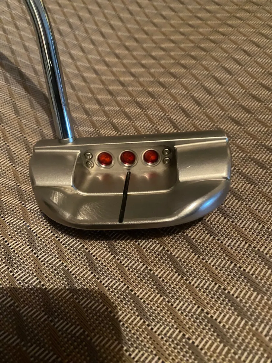 Scotty Cameron  Select Fastback 1.5 Putter - Image 1