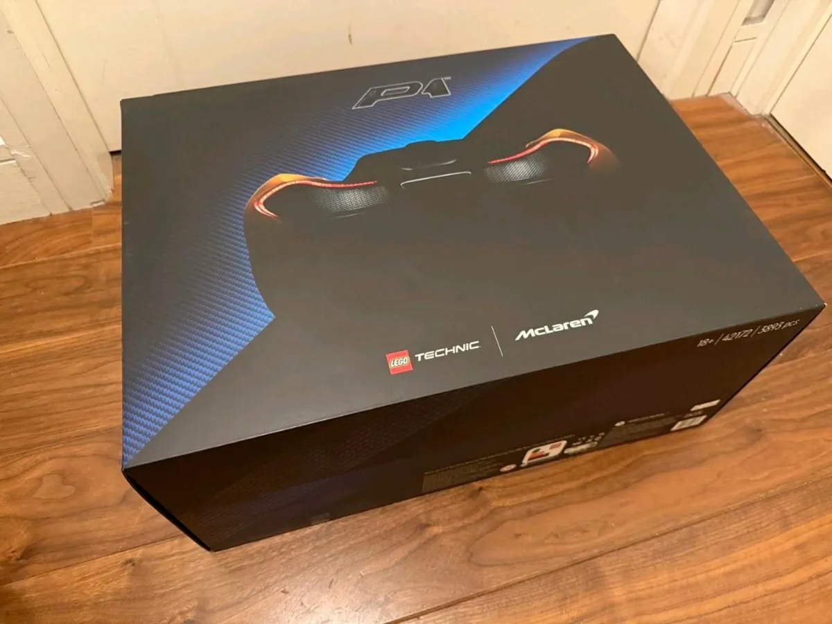 LEGO 42172 Technic McLaren P1 - Image 3