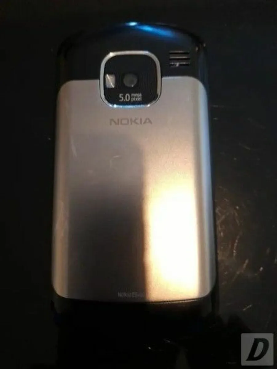 Antique Vintage Nokia E5-00 Unlocked Mobile Phone - Image 4