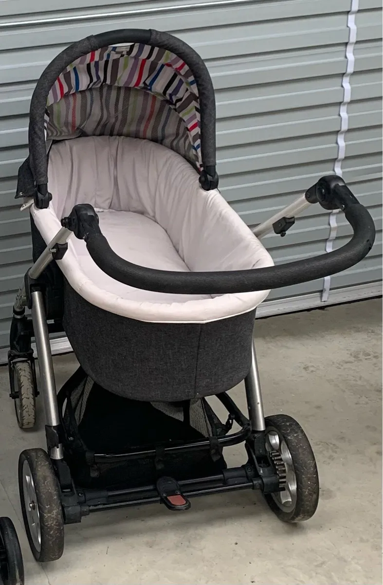 Pram & Stroller - Image 1