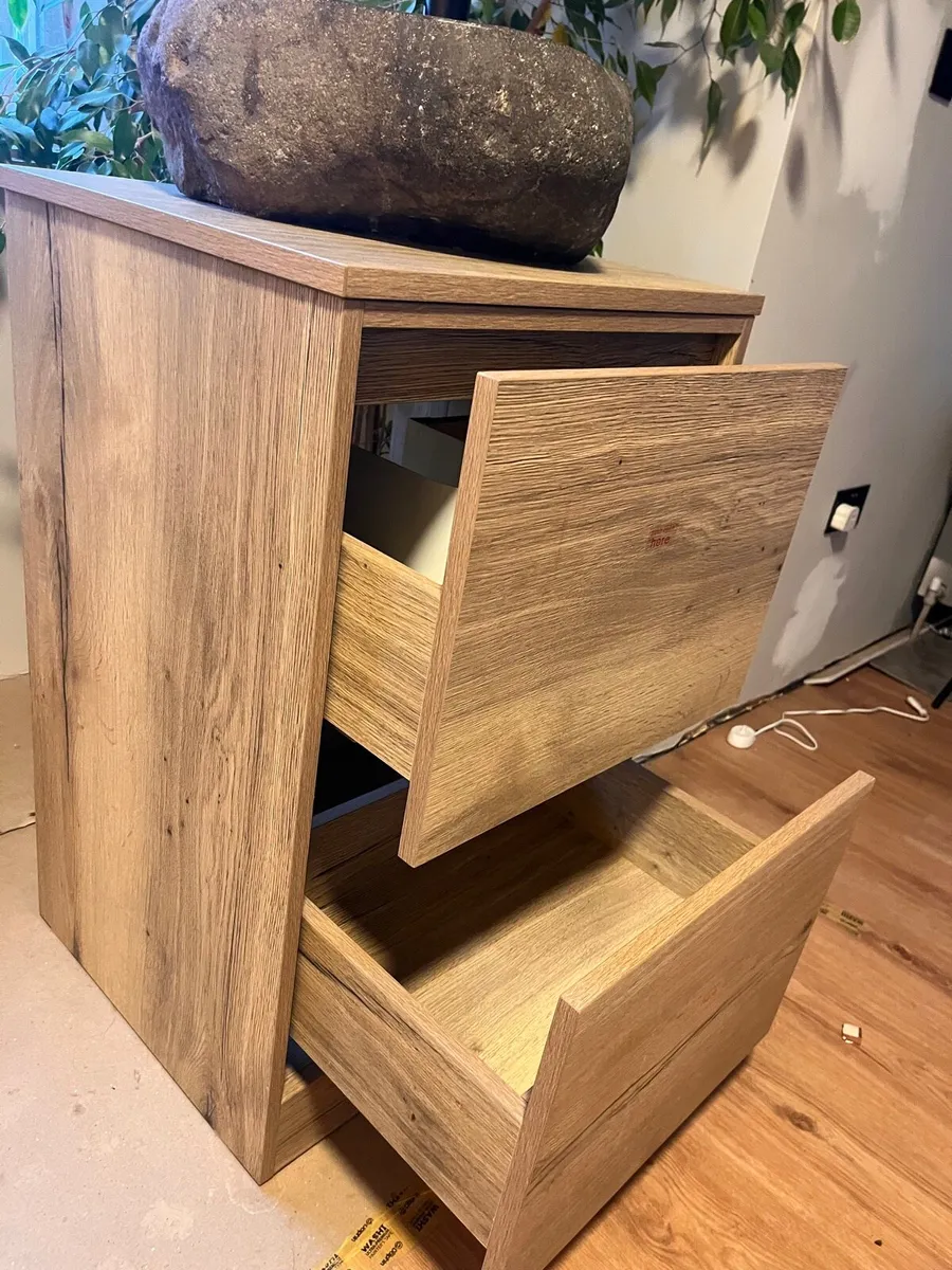 Freestanding sink and unit - Image 3