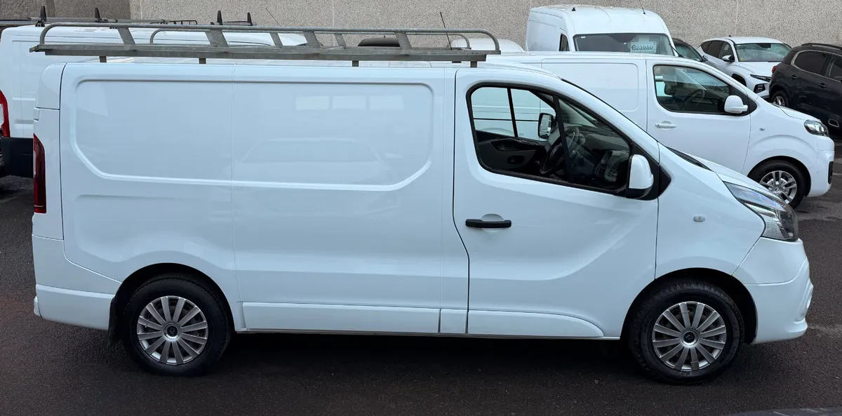 192 Renault Trafic 86,000Km - Image 3