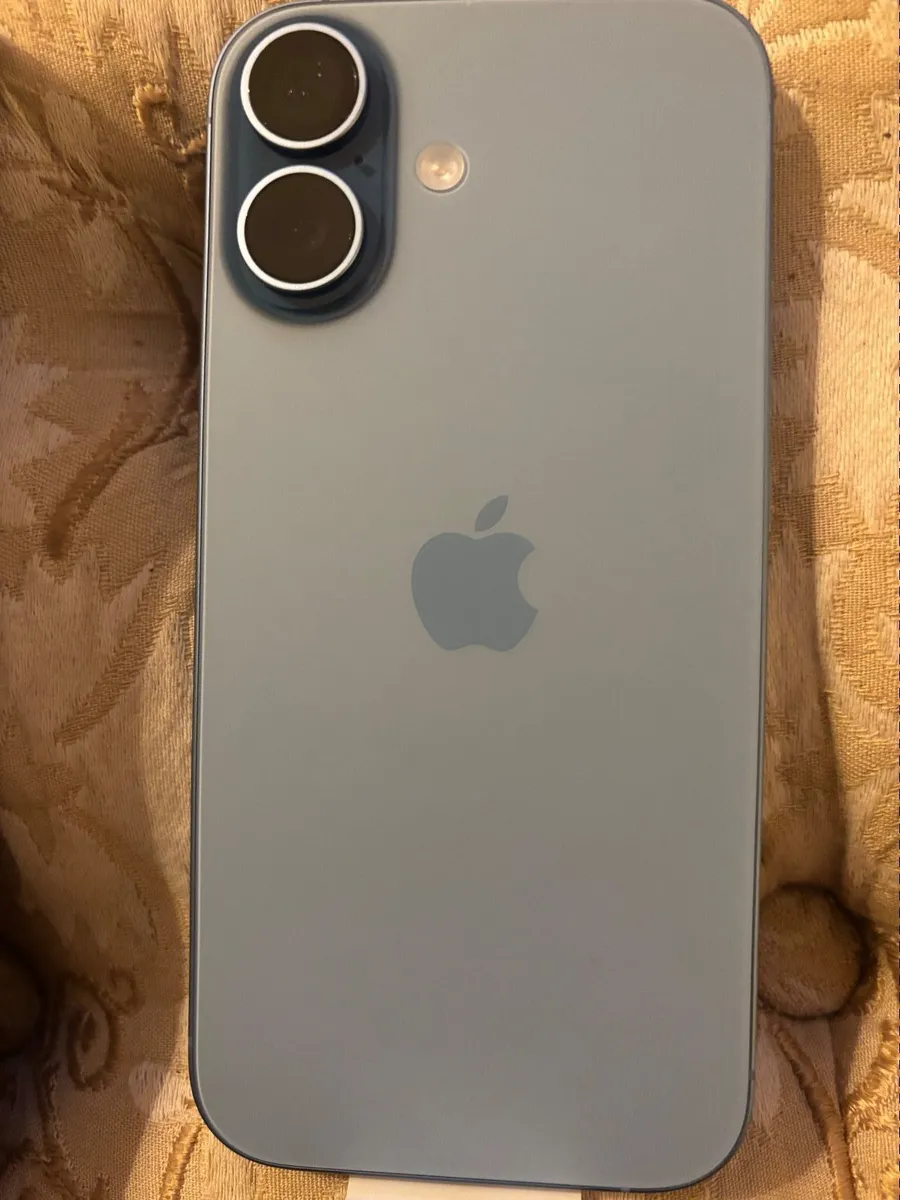 i PHONE 17 🤳 - Image 2