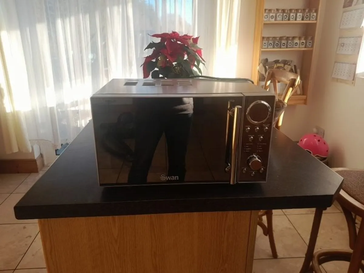 Microwave "SWAN" - Image 1