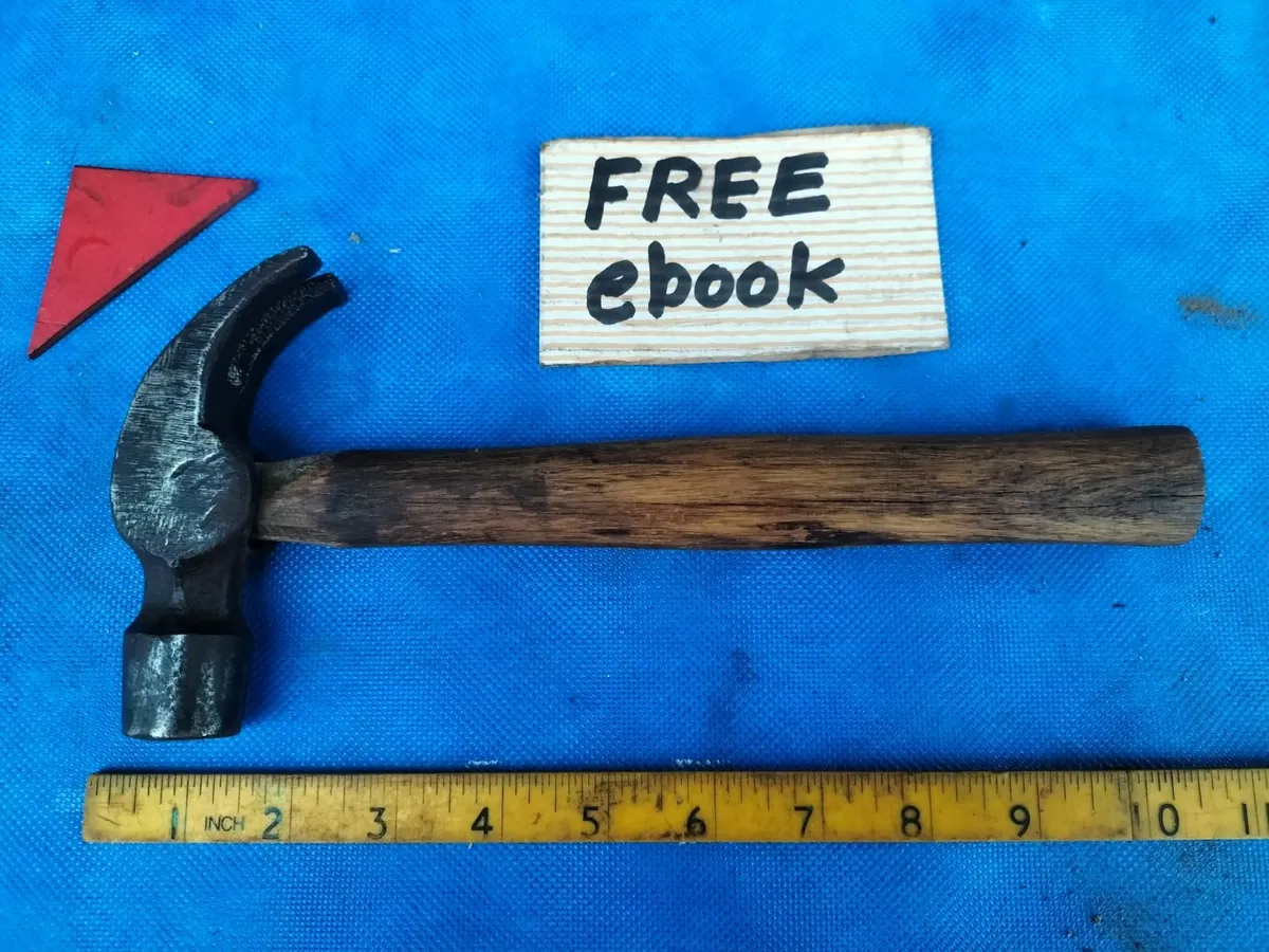16oz Claw Hammer - Image 1