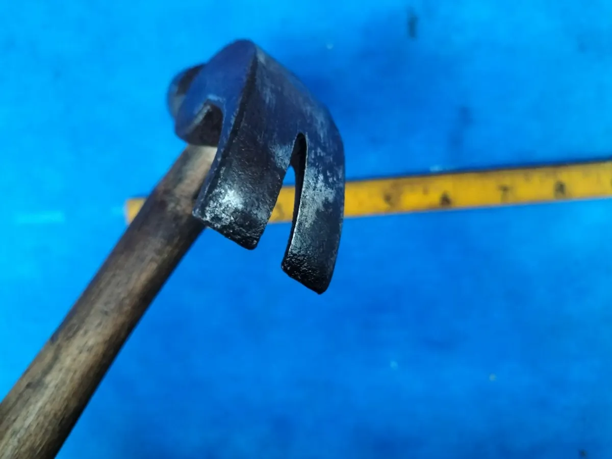 16oz Claw Hammer - Image 4