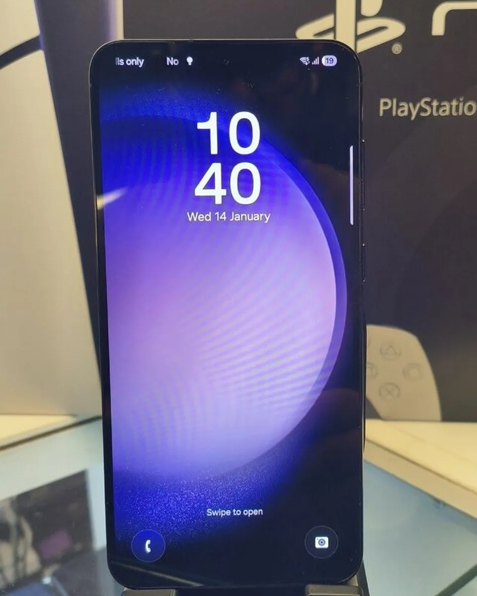 Samsung Galaxy S23 Plus Dual Sim 256GB 8G ram Phantom Black, Unlocked - Image 2