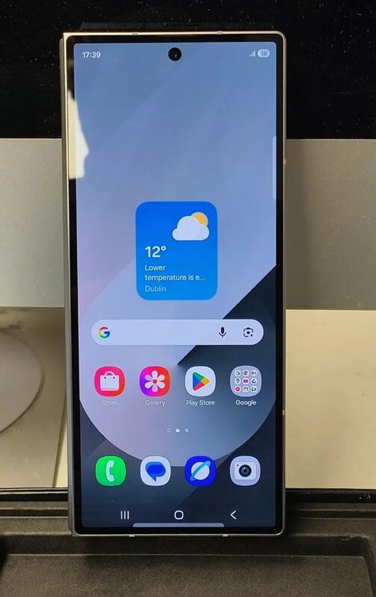 Samsung Galaxy Z Fold 6 12GB/ 256GB Dual Sim Unlocked Silver Shadow Grade A+ - Image 3