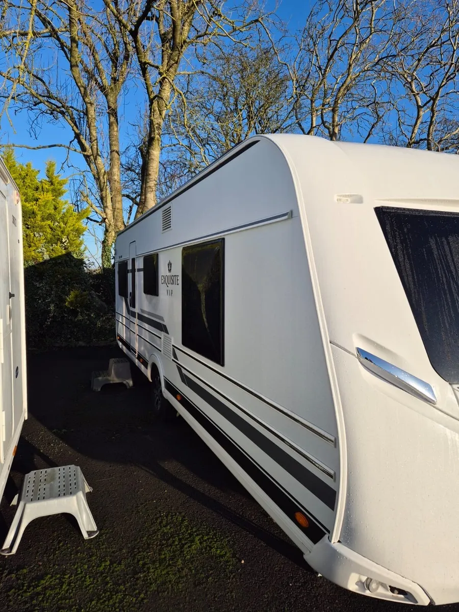 Lmc exquisite vip 4 berth island bed 2024 - Image 3