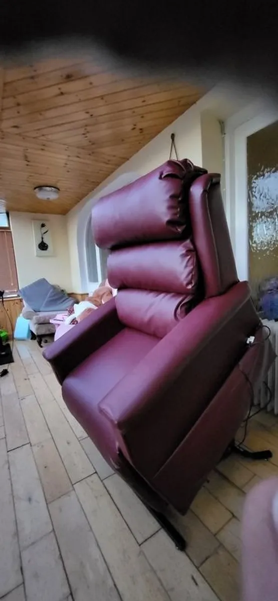 orthopaedic recliner - Image 2