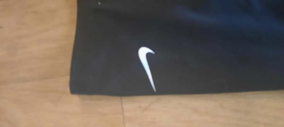 Nike- 3/4 length black leggings- size S - Image 3