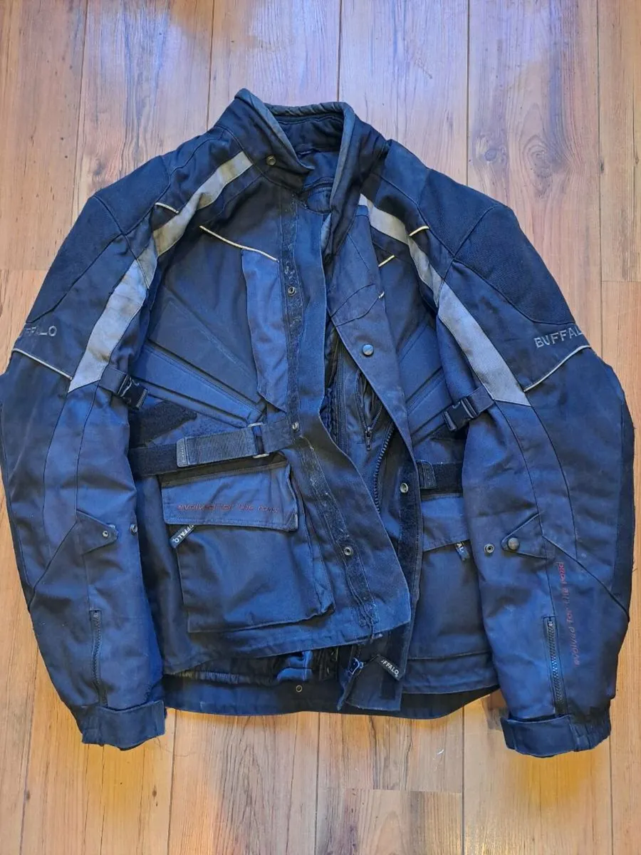 Motorbike gear and accessories for sale - Image 2