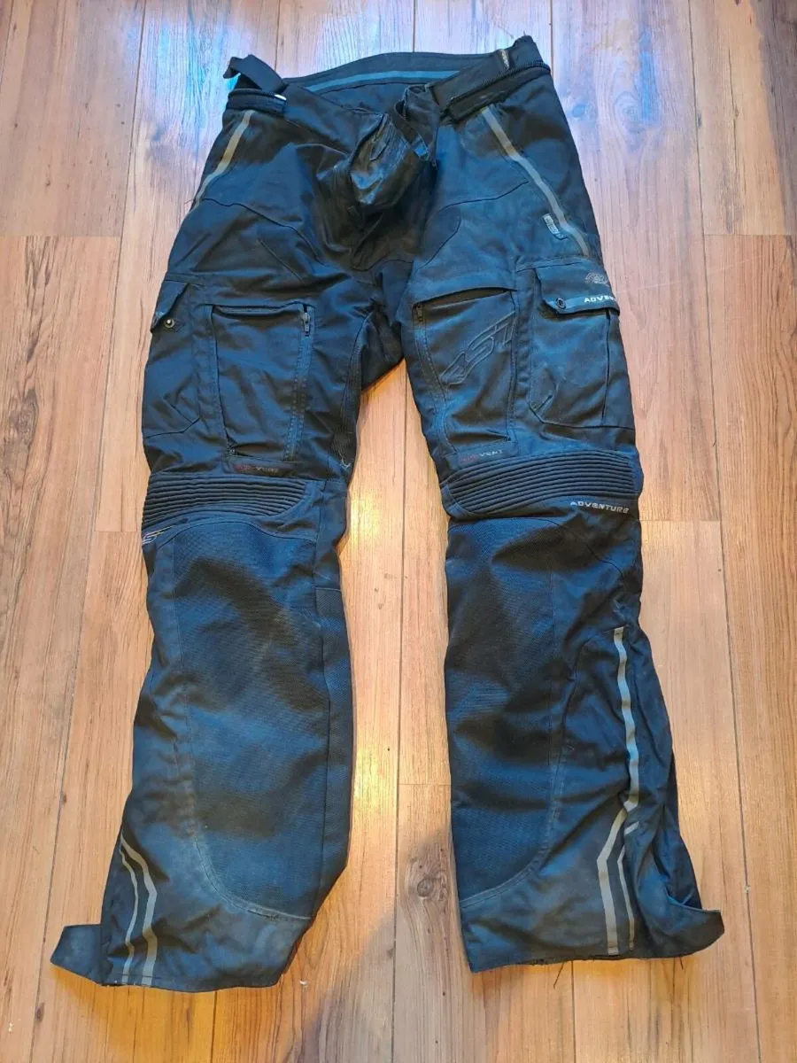 Motorbike gear and accessories for sale - Image 4