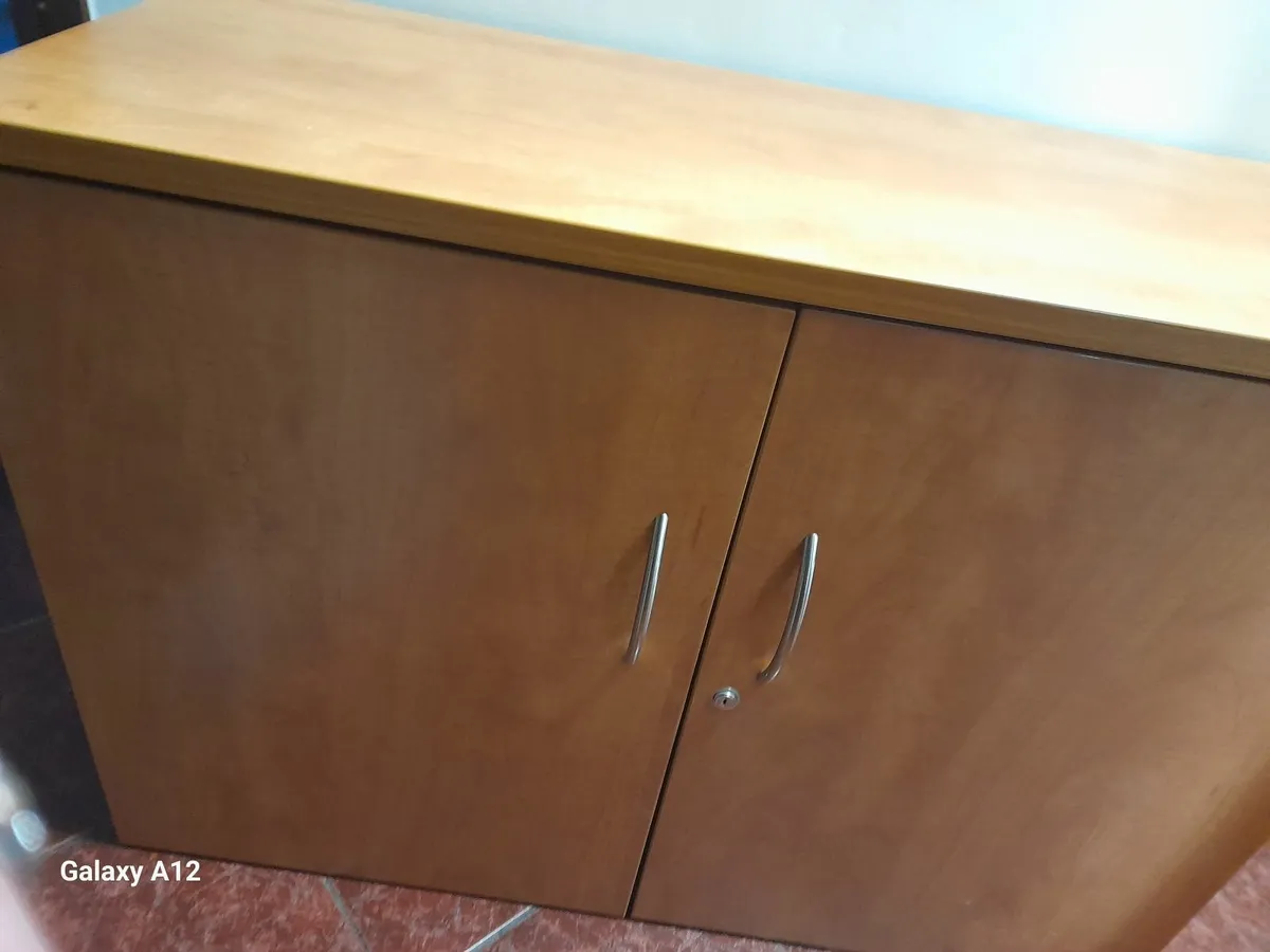 Office cabinet - Image 1
