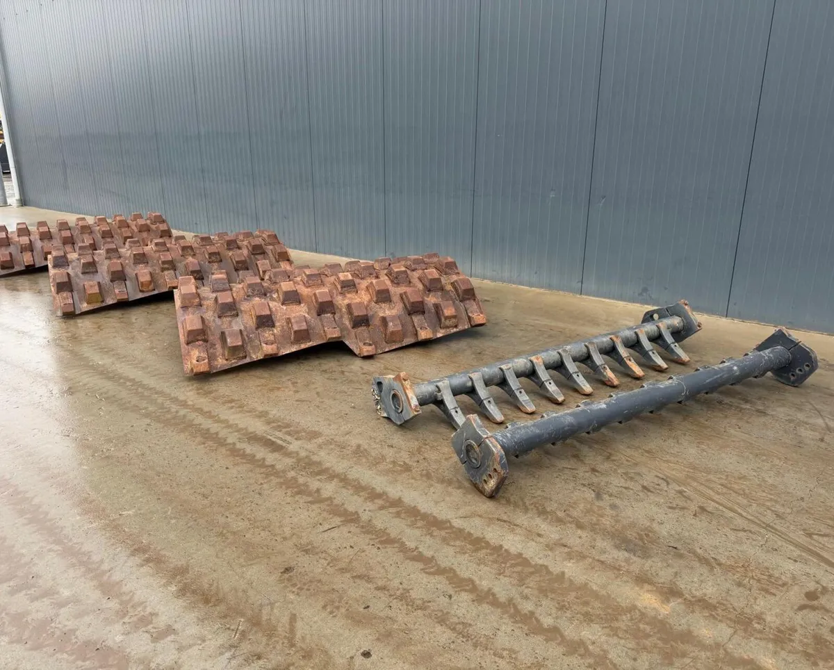 Bomag Roller Pad-Foot Kit