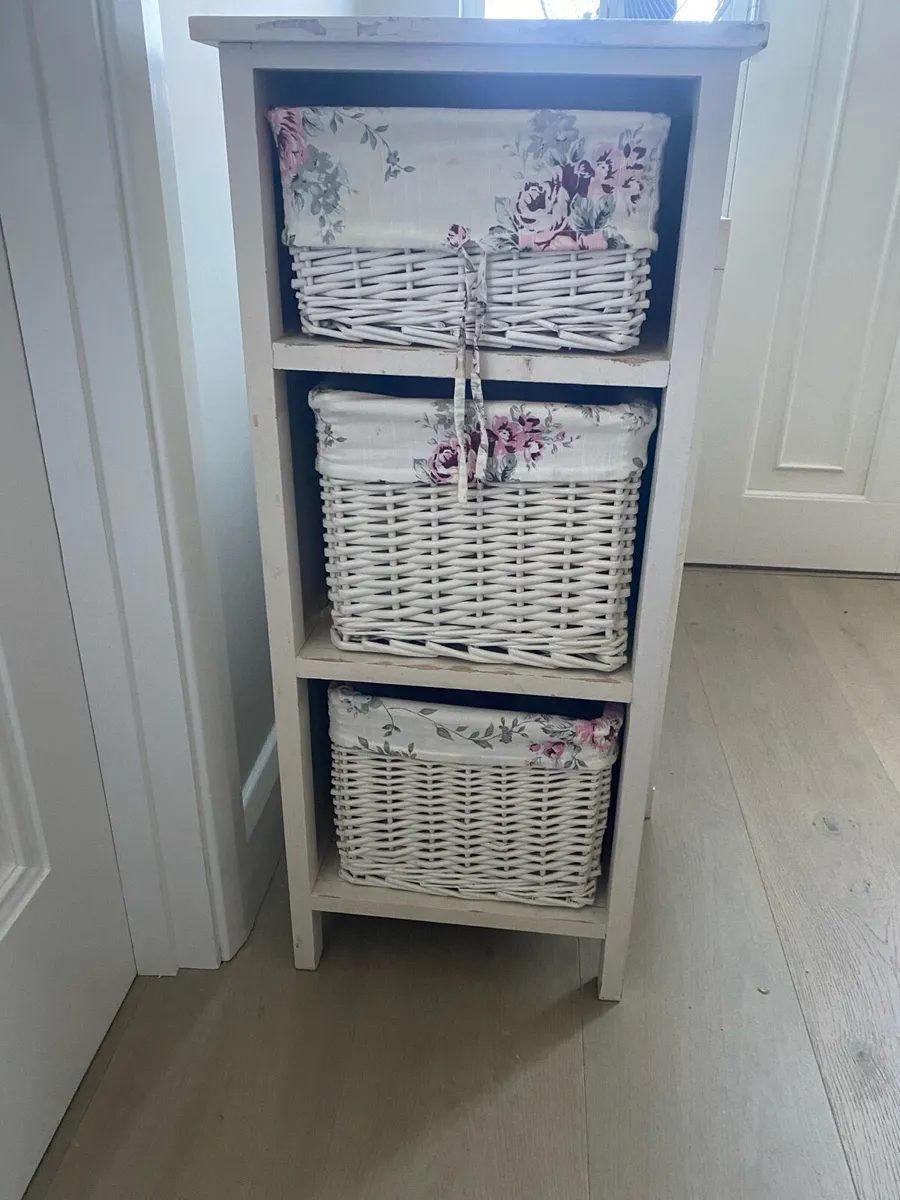 3 basket storage unit
