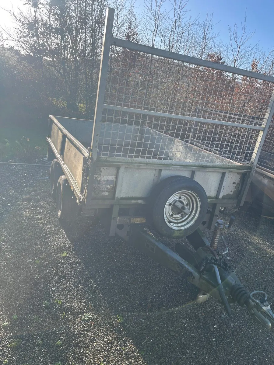 Ivor Williams 8by5 - Image 1