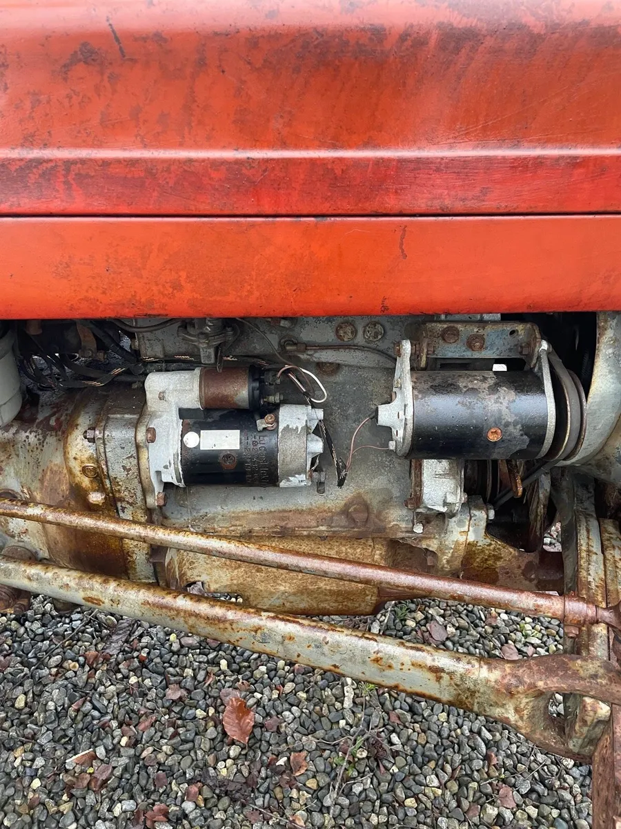 Massey 135 - Image 4