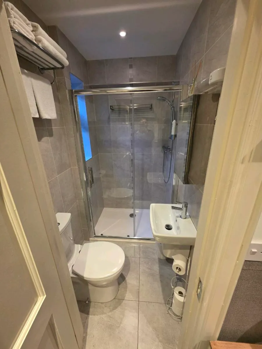 Room for Rent - Image 2