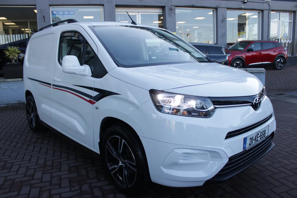 1.5D CITY EDITION  75BHP  SWB 3 SEATER AS NEW - Image 2