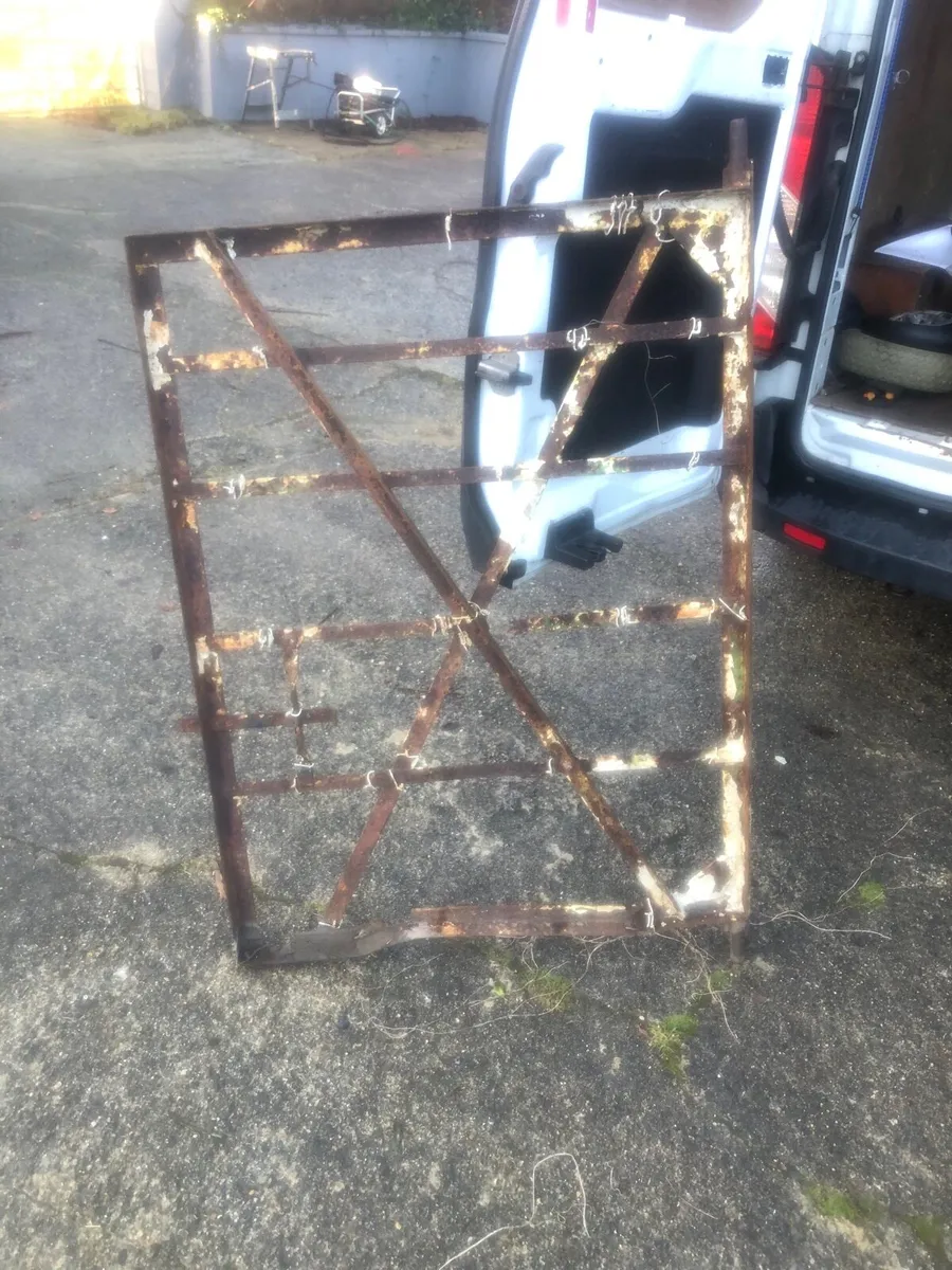 Selection of gates - Image 2