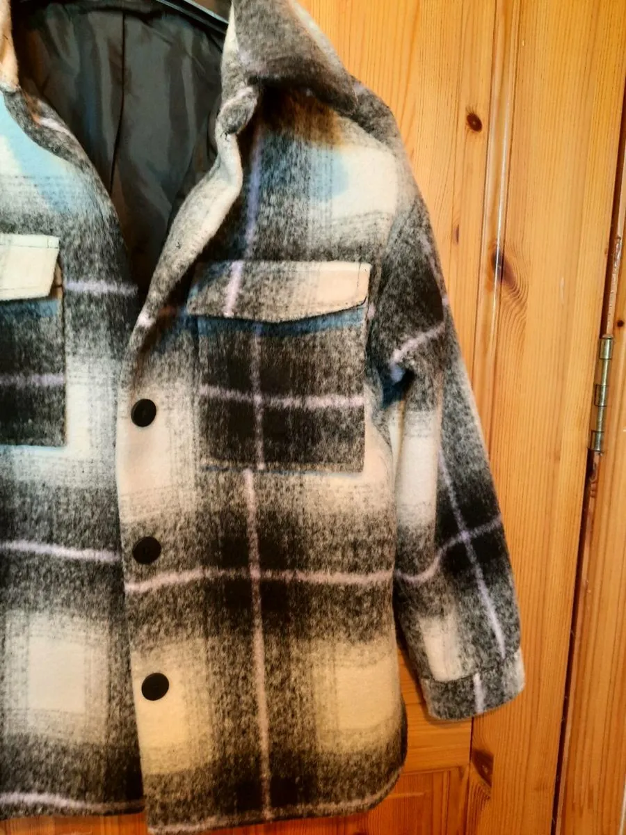 Girls' age10-11 heavy shirt-style jacket - Image 2