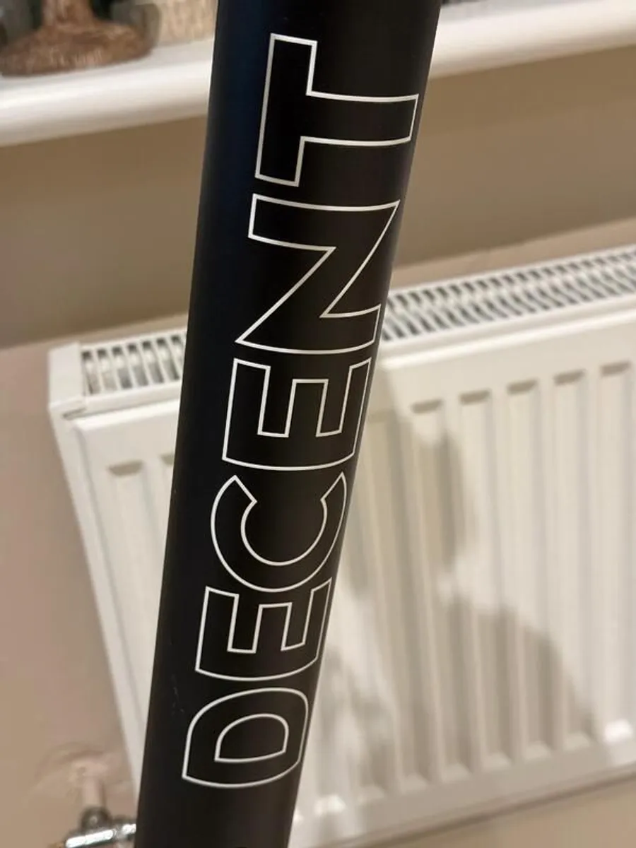 Descent One Escooter Working 100% - Mint Condition - Image 3