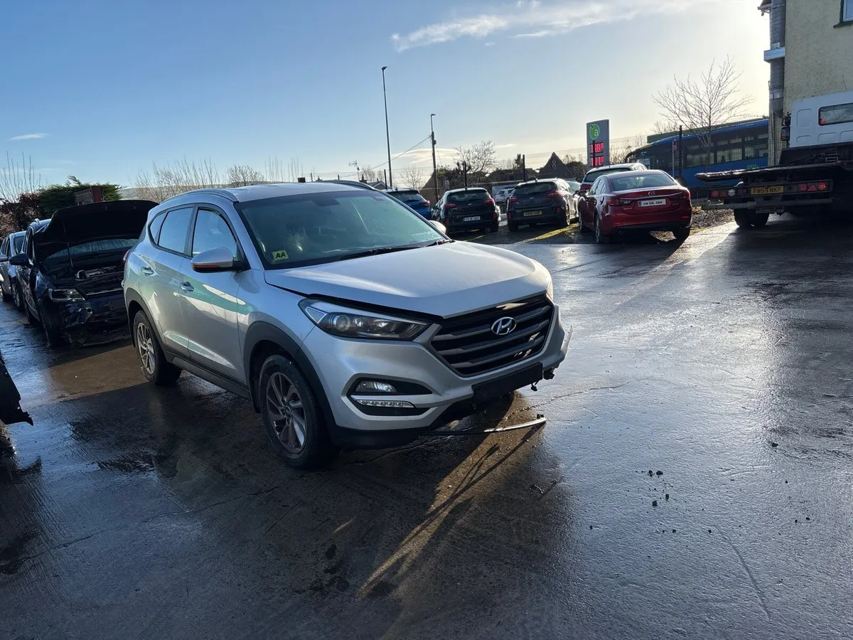 2016 Hyundai Tucson for parts - Image 1