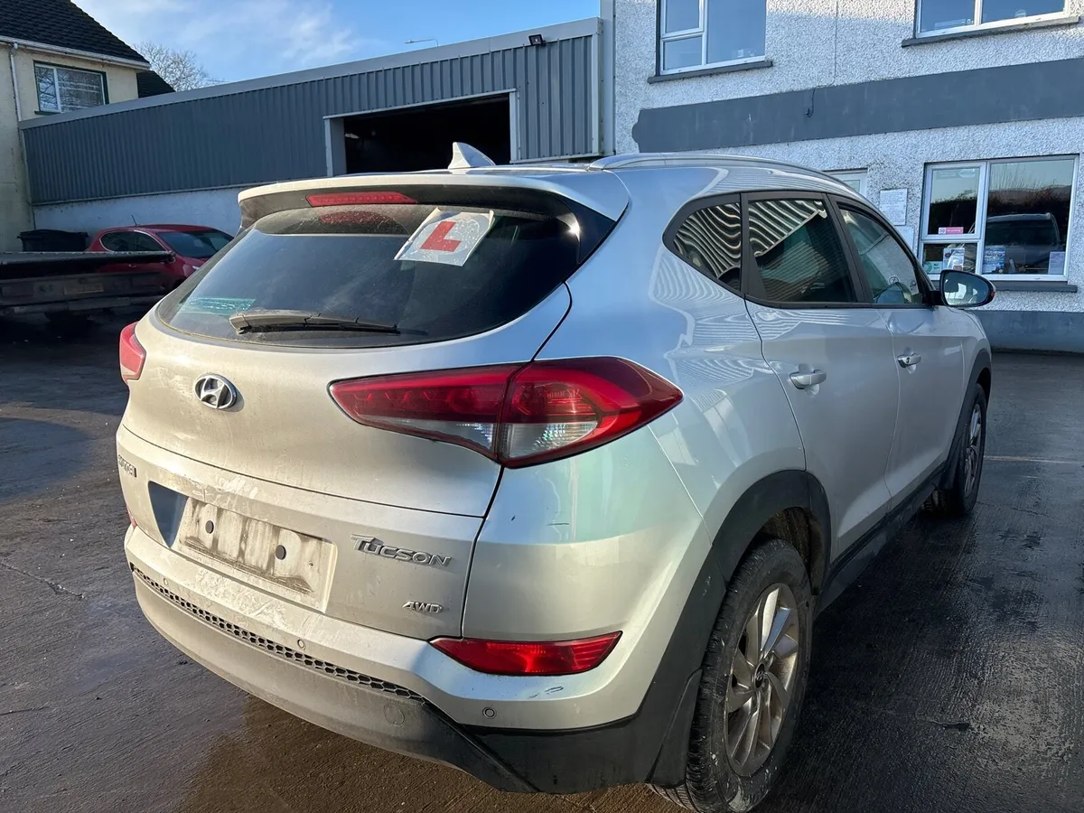2016 Hyundai Tucson for parts - Image 4