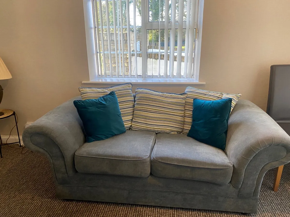 2 settees for sale - Image 2