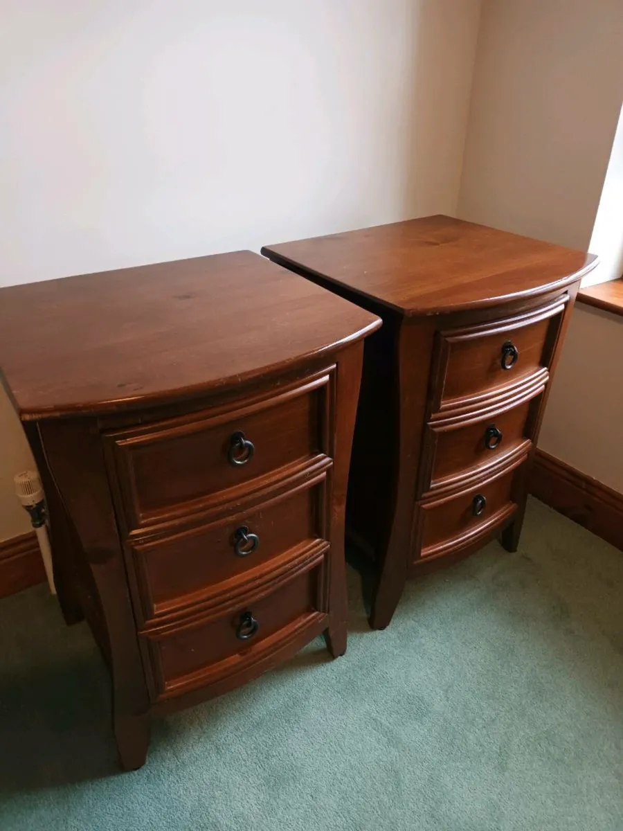 Pair Bedside Lockers - Image 1
