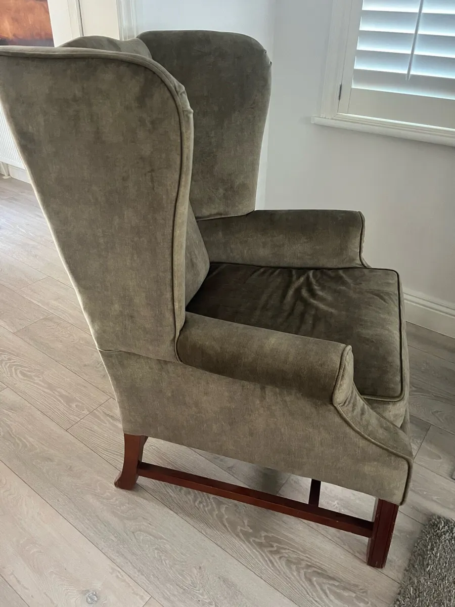 2 x QUEEN ANNES - Image 2