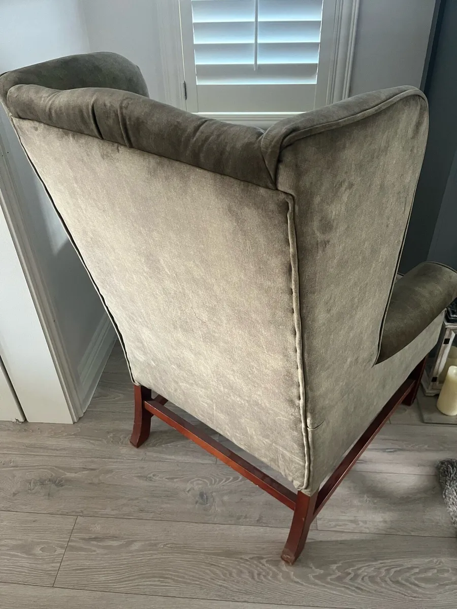 2 x QUEEN ANNES - Image 3