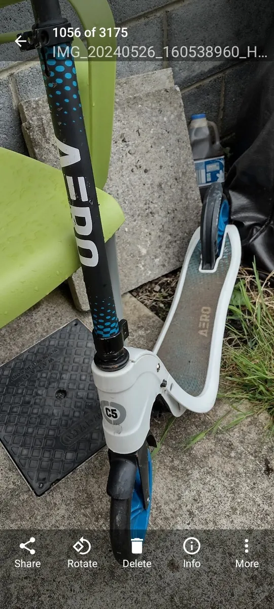 Aero C5 large wheel scooter - Image 1
