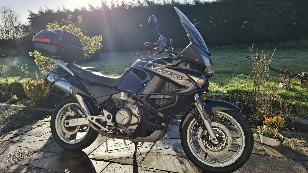 HONDA VAREDERO 1000 2010 - Image 2