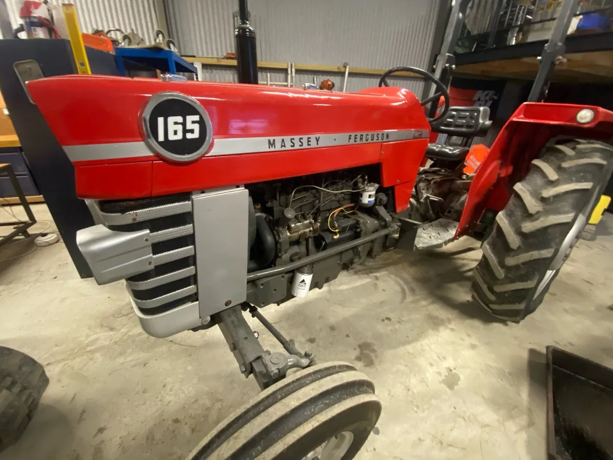 Massey 165 - Image 2