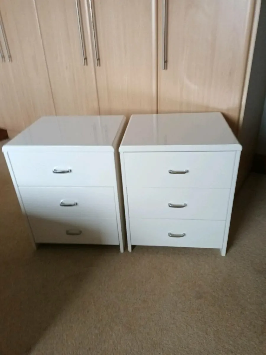 Pair Bedside Lockers - Image 1