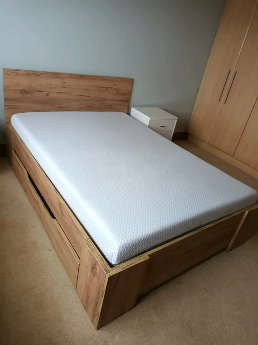 Double Bed - Image 1