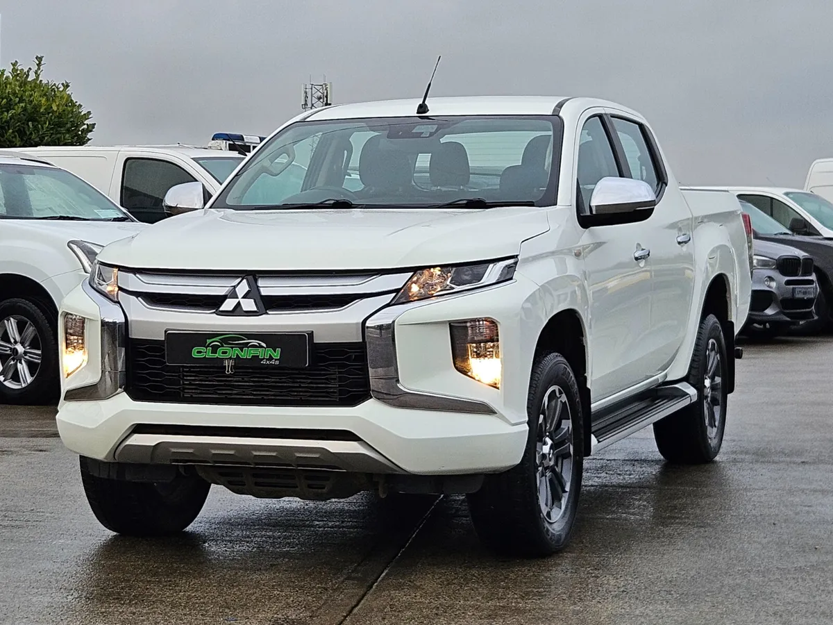 2020 MITSUBISHI L200 TROJAN 4X4 2.4L 6 SPEED NEW M - Image 1