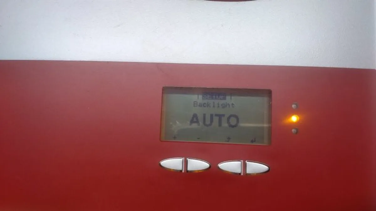 Fronius Solar PV Inverter On Grid 3.6kw - never use. MERCEDES IN INVERTERS - Image 4