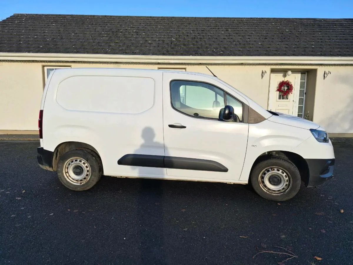 Toyota Pro Ace City - Image 2