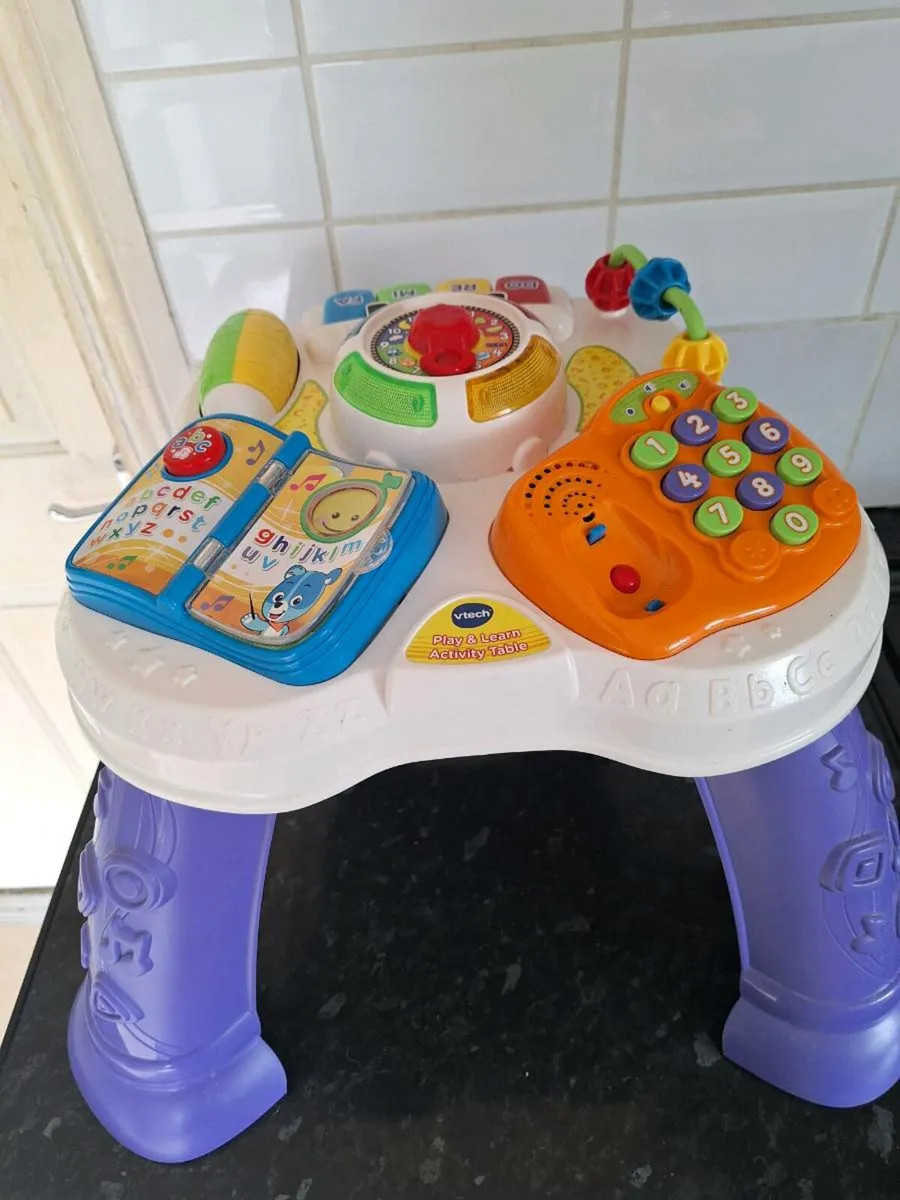 Vtech play and learn activity table