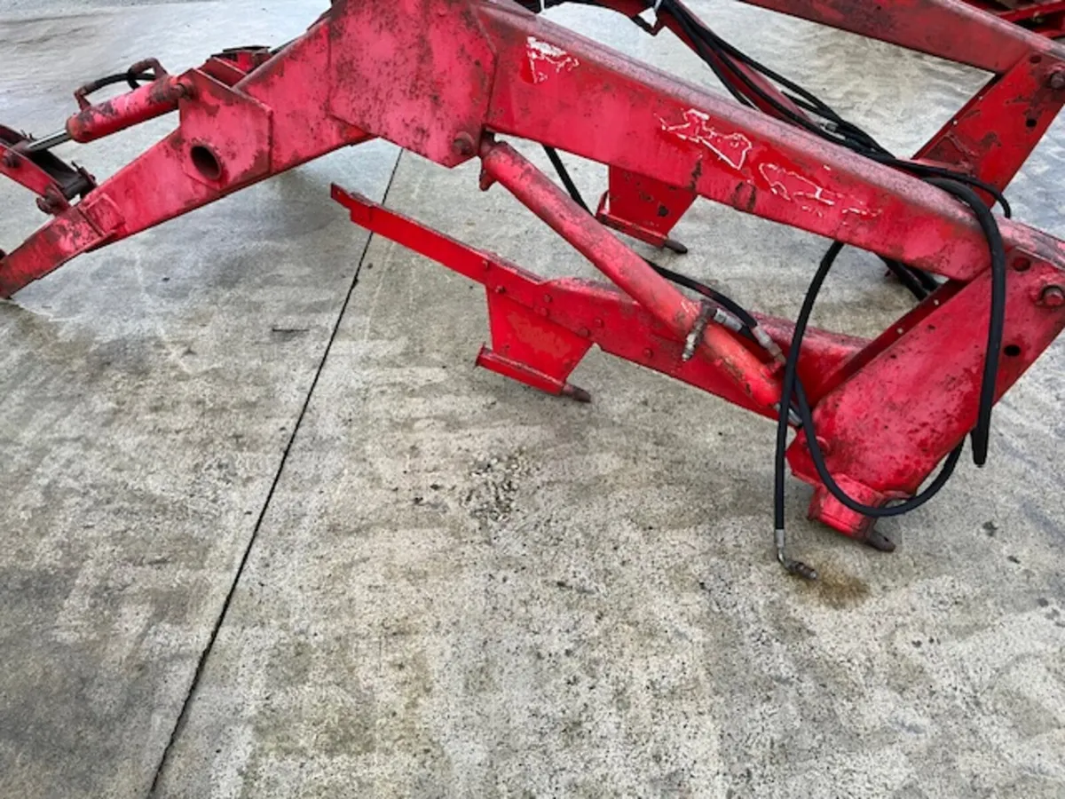 MF power Loader - Image 3