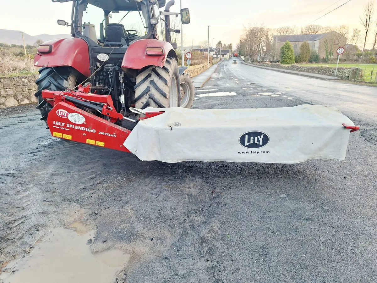 2011 Lely Spendimo 240 Disc Mower - Image 1