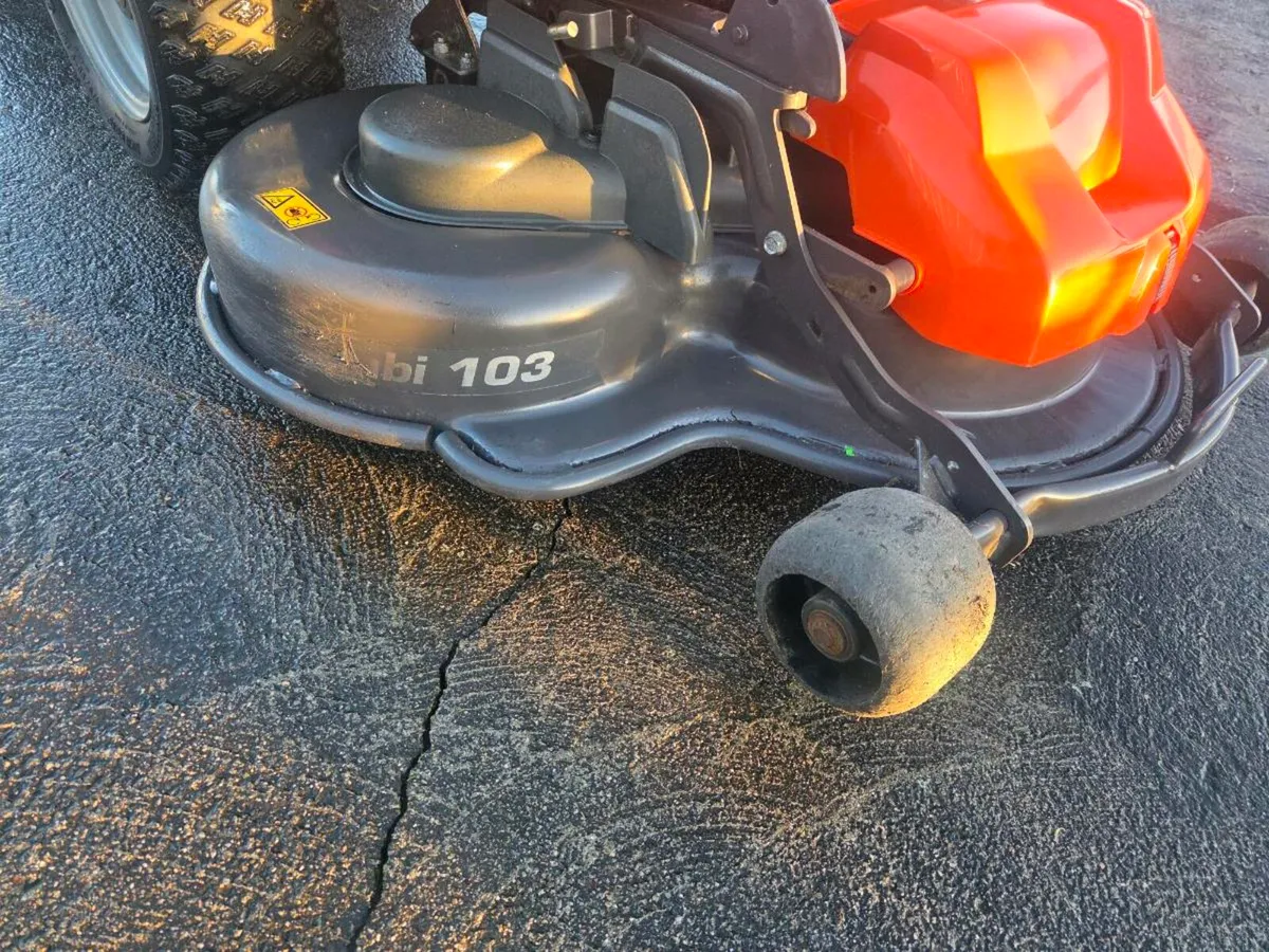 Husquvana lawnmower for sale - Image 2