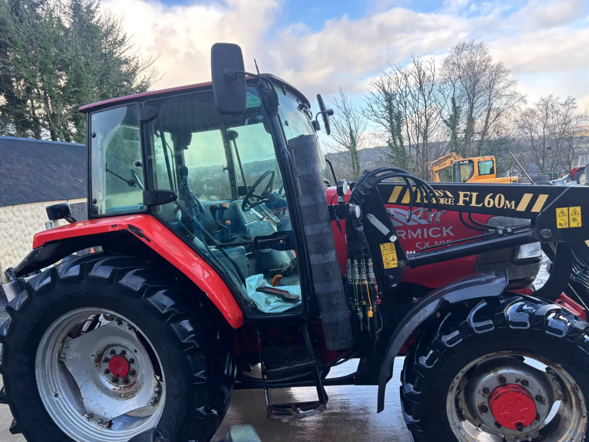05 McCormick 105,2016 Ross Moore loader - Image 2