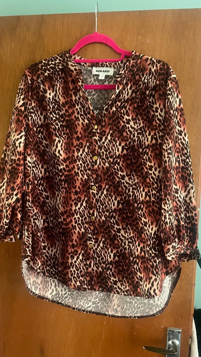 Womens top - Image 1