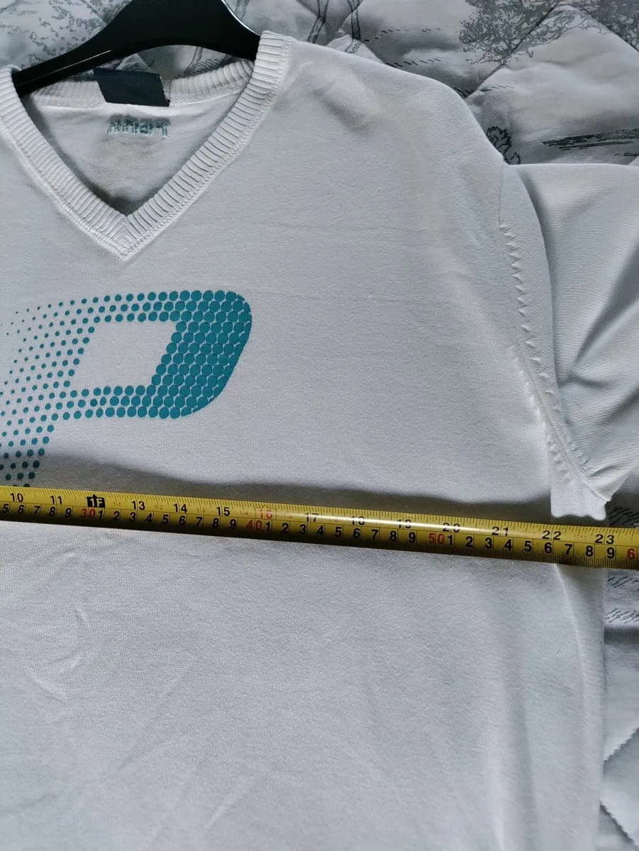 Peak Performance sweater XXL - Image 4